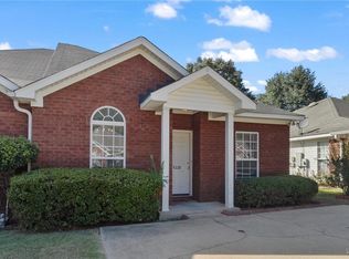 6228 Covington Villas Dr, Tuscaloosa, AL 35405