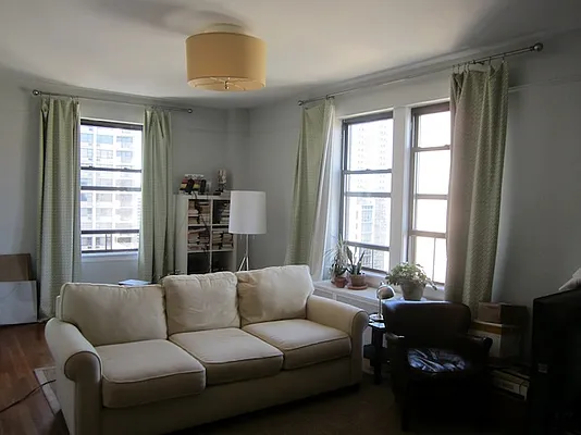 Rented by Stonecrest Realty | media 63