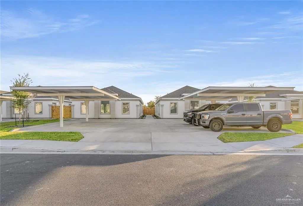 3 bed, 2.0 bath, 1050 sqft, $1,175 — Photo 1
