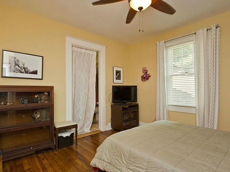 2611 Hidalgo St — Photo 16
