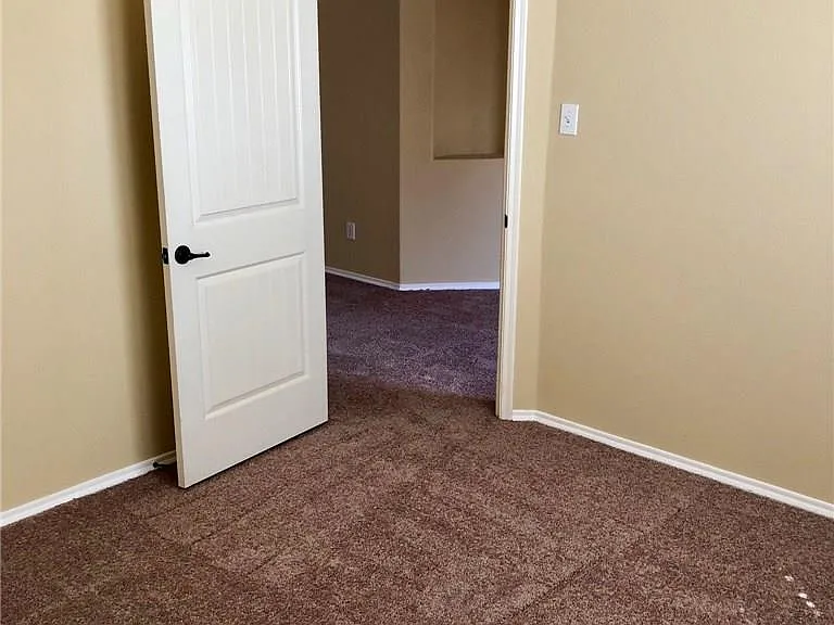 1104 Kaufman Rd — Photo 15