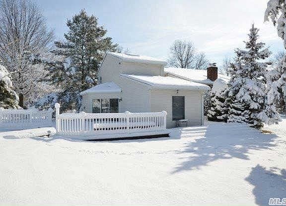 2nd image of 7 Wedgewood Dr