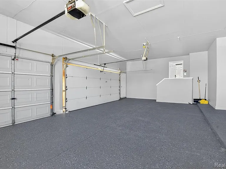 8862 Prairie St — Photo 57