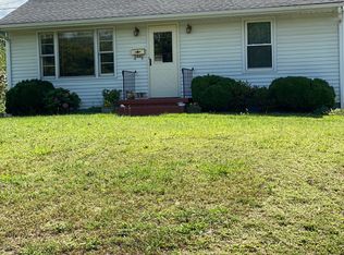 418 W Riverside Dr, Salem, VA 24153