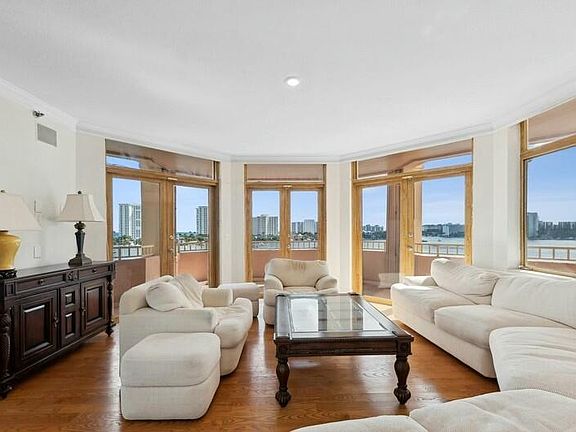 3rd image of 300 SE 5th Ave APT 6010