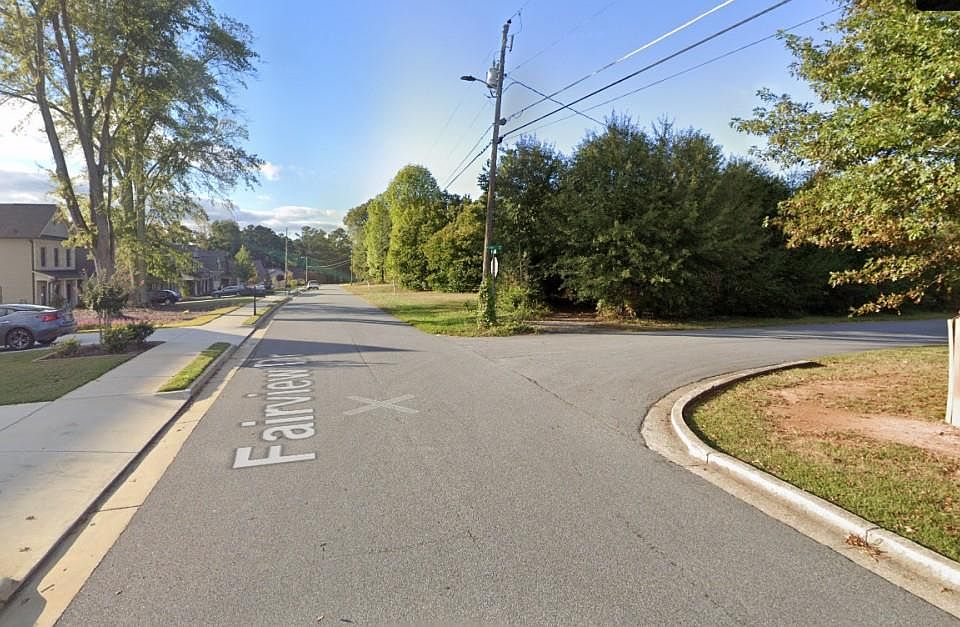 1st image of 1671 Fairview Dr