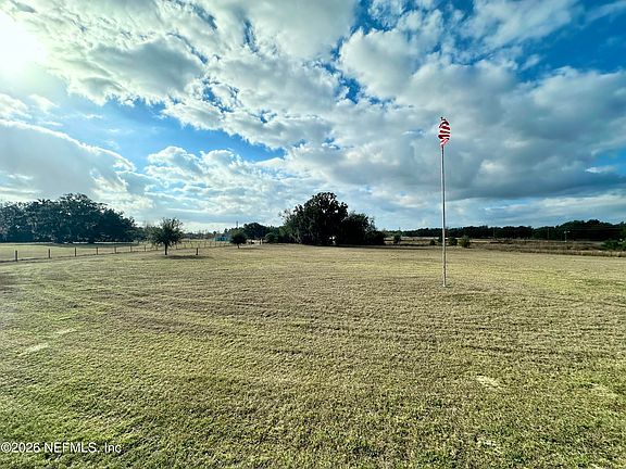 2nd image of 237 SW BARON GLEN Glen