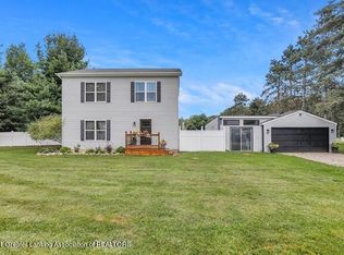 8709 Lansing Ave, Rives Junction, MI 49277