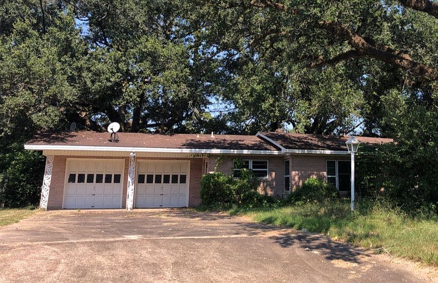 2nd image of 2311 Edgewood St