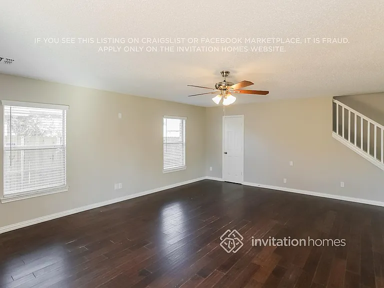 2805 Yukon Dr — Photo 2