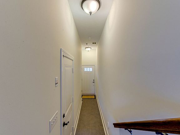 4th image of 100 N Laurel Ave APT 103