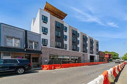 Sica Lofts — Photo 8