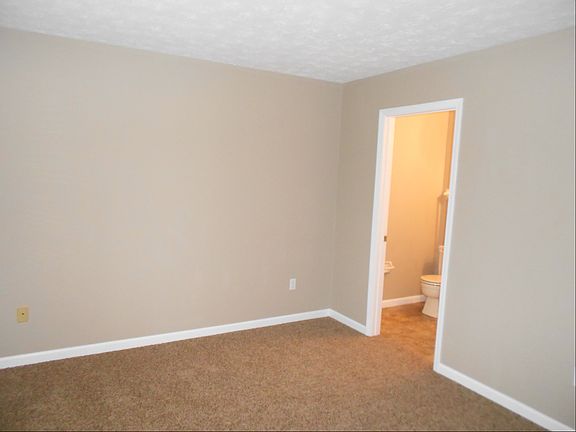 Master BR + 1/2 Bath Entry (sample)