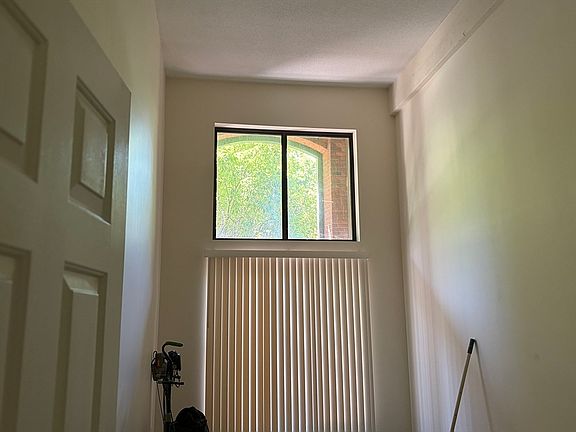 4th image of 96 Old Colony Ave APT 123