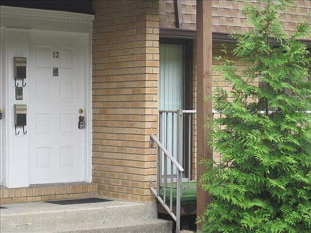 1st image of 440 Carpenter Ave APT 12