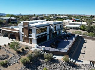 300 Catfish Rd, Elephant Butte, NM 87935