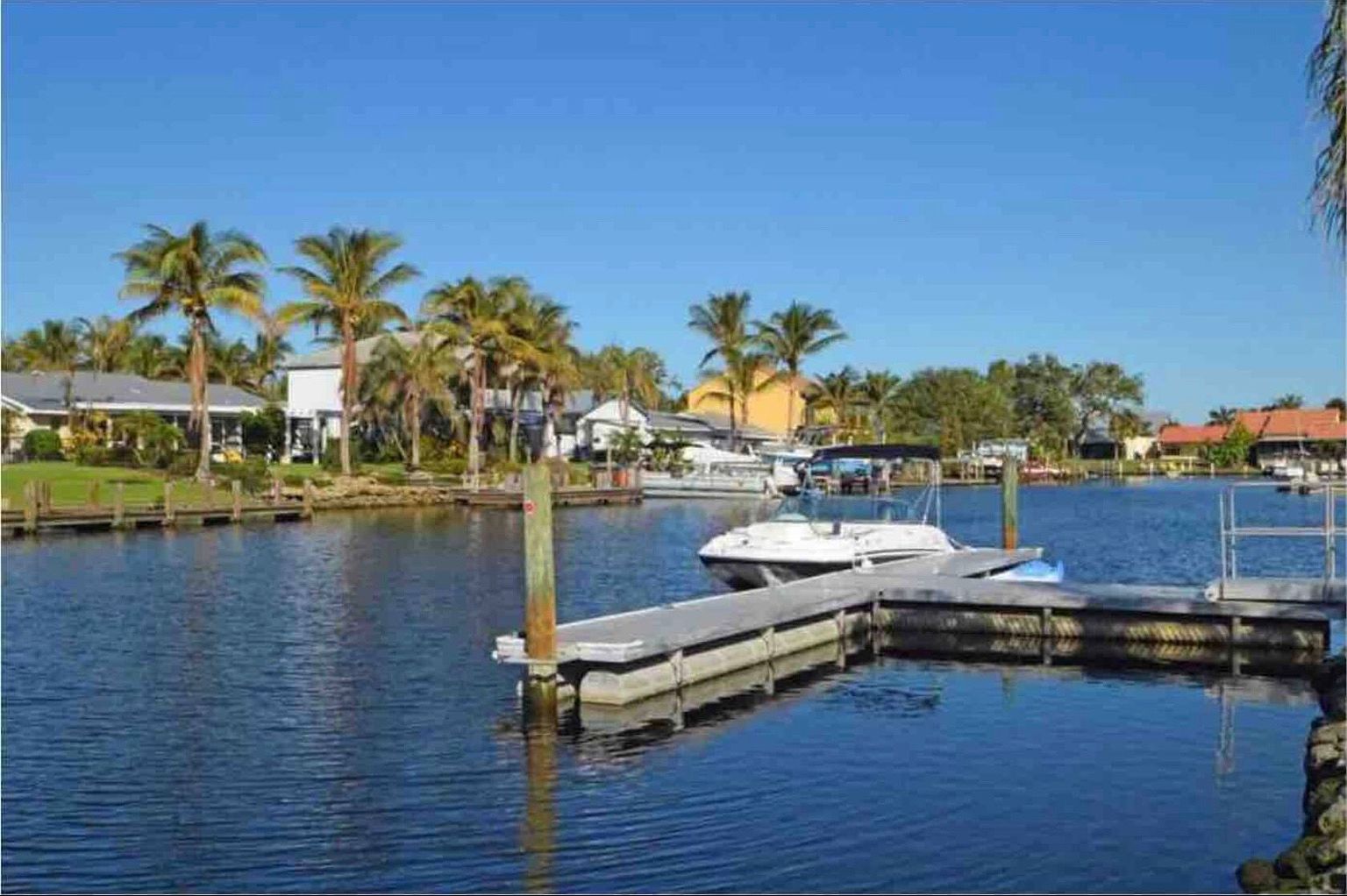 1860 Robalo Dr APT 201, Vero Beach, FL 32960 | Zillow