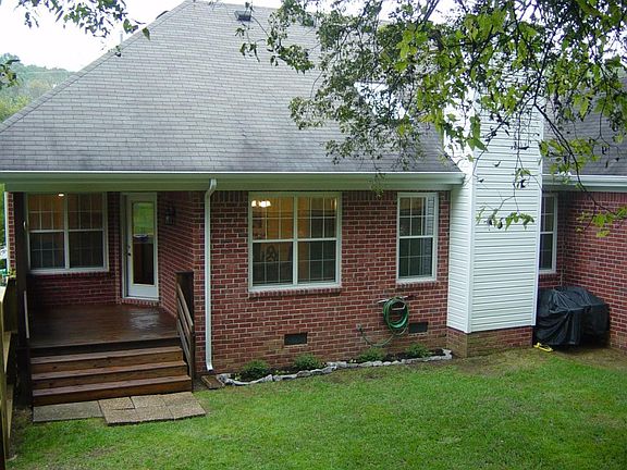 3rd image of 620 Williamsport Ct