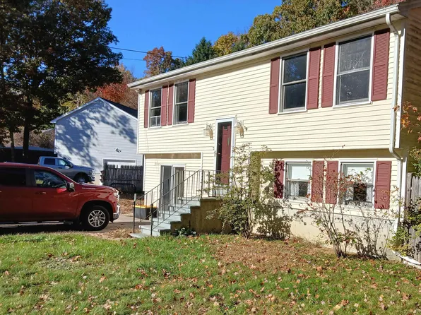 22 Davis Boulevard, Rochester, NH 03868