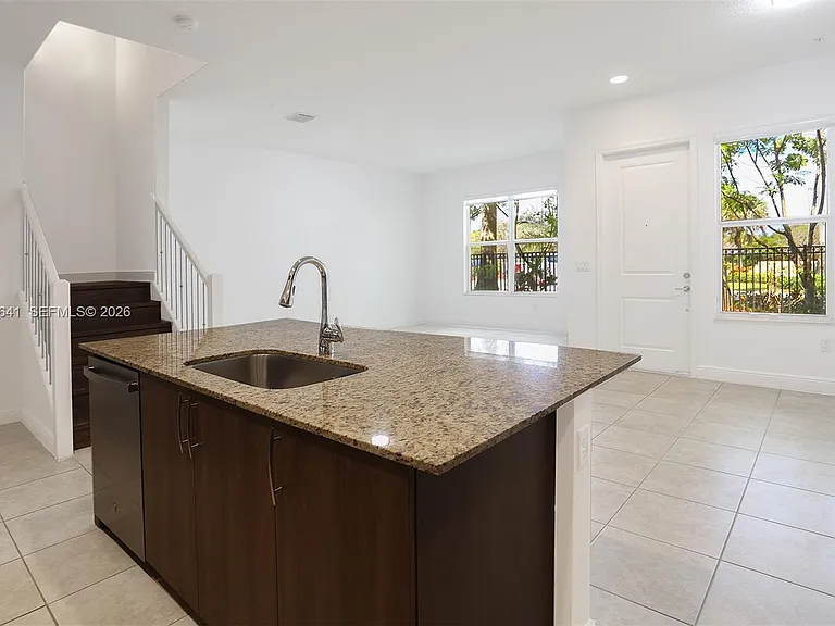 12453 NW 17th Mnr #12353 — Photo 8