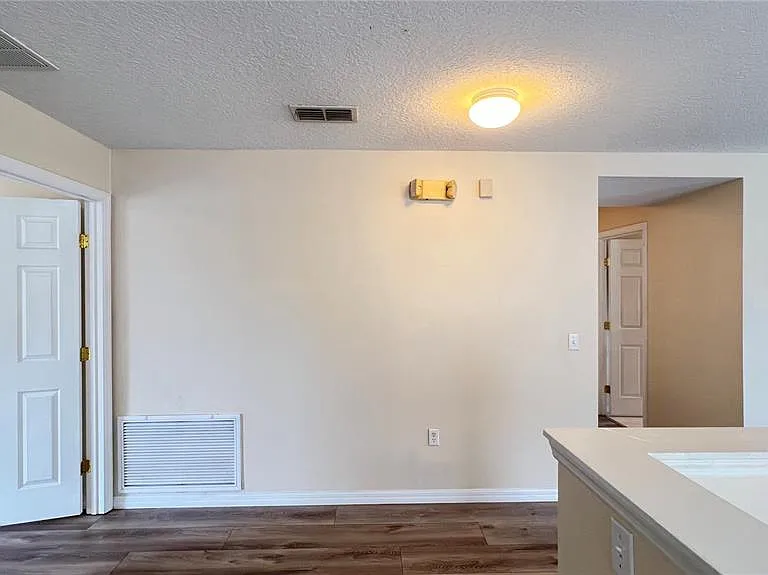 216 Verdi St — Photo 27
