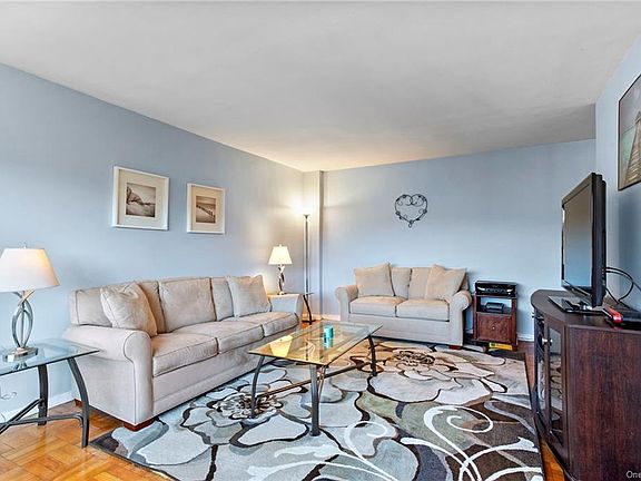 3rd image of 45 E Hartsdale Ave APT 6F