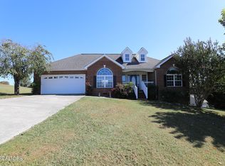 106 Smoky View Ln, Madisonville, TN 37354