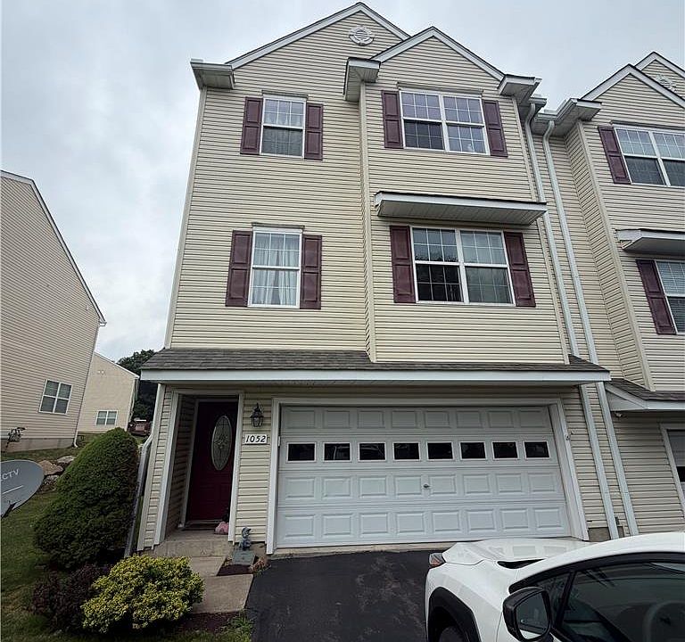 1st image of 1052 Alliance Dr