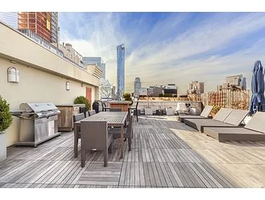 Sold by Douglas Elliman | media 14