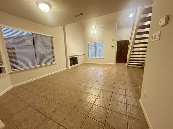 511 Ranch Trl APT 117, Irving, TX 75063