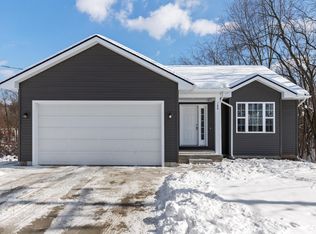 188 Irving Rd, Middleville, MI 49333