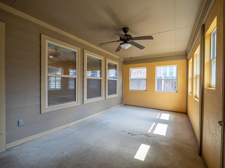 9509 Sydney Marilyn Ln — Photo 21