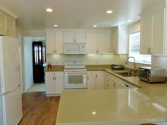 2nd image of 40 Vista Ct