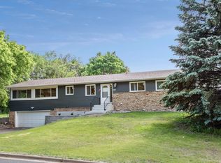 2201 Horizon Rd, Burnsville, MN 55337