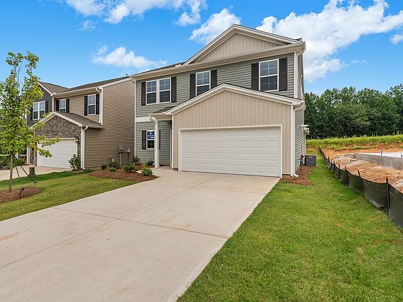 2nd image of 12196 Lansbury Dr