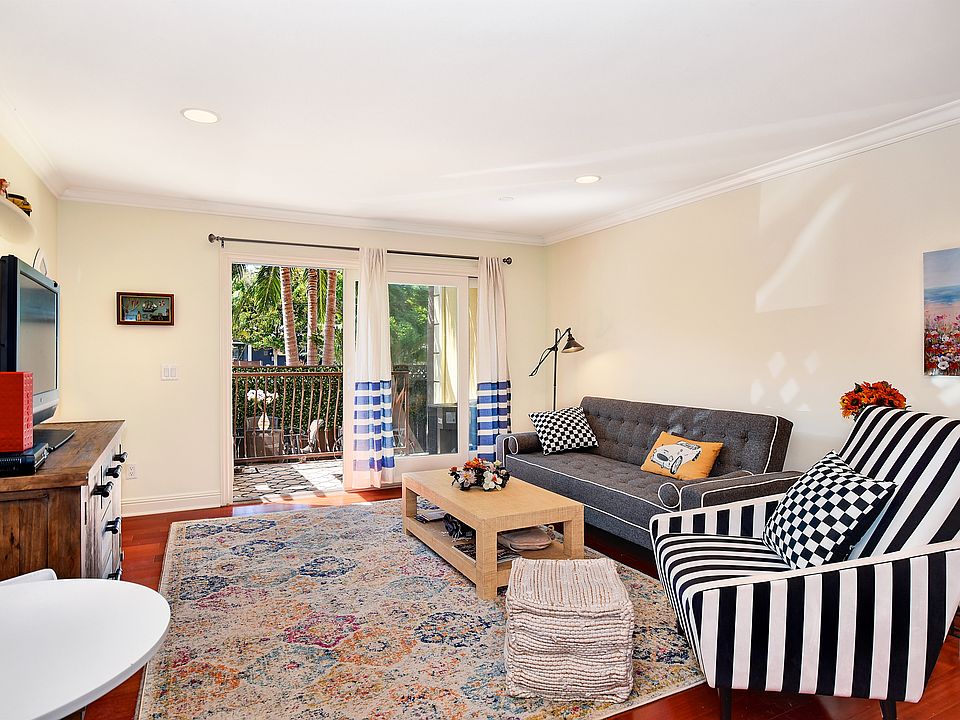 1st image of 7411 Herschel Ave