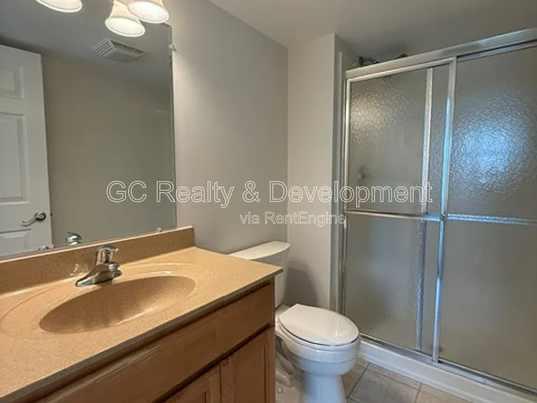 17212 Oak Park Ave #2SE — Photo 16