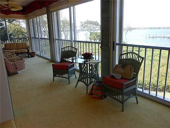 4th image of 12494 NW Harbour Ridge Blvd #4-2