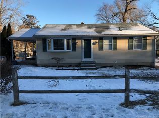 8 Sunset Ave, Old Saybrook, CT 06475