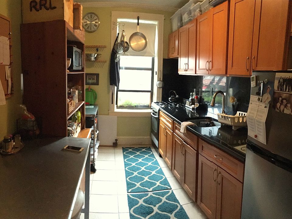 2nd image of 3112 34th St APT 2F