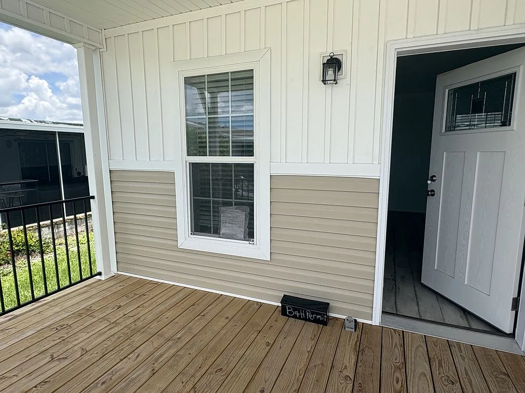 3 bed, 2.0 bath, 1460 sqft, $1,599 — Photo 2
