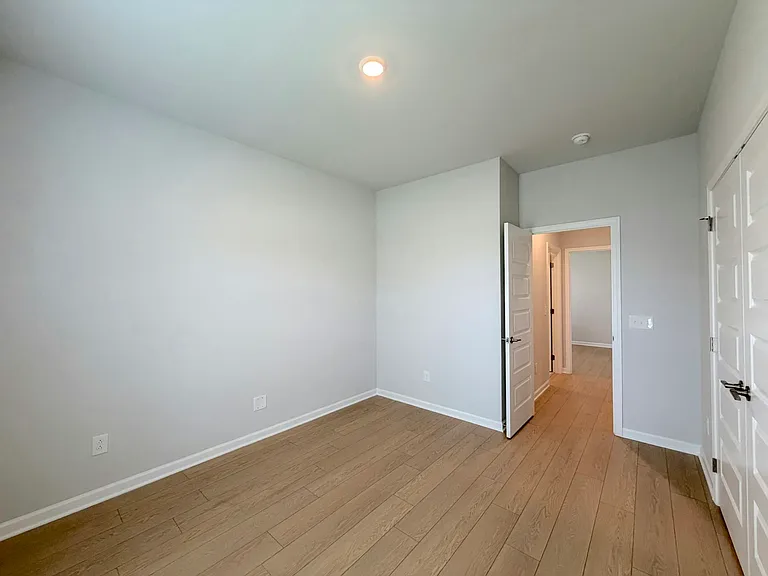 121 Clift Creek Dr — Photo 30