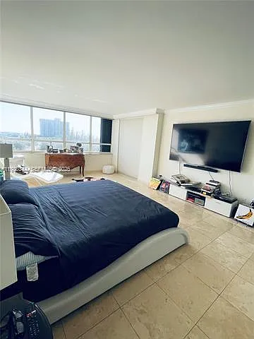 11113 Biscayne Blvd #553 — Photo 13