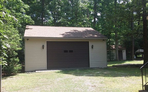 3rd image of 908 Belmont Dr