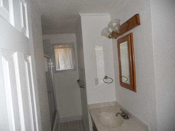 Upstairs Bath
