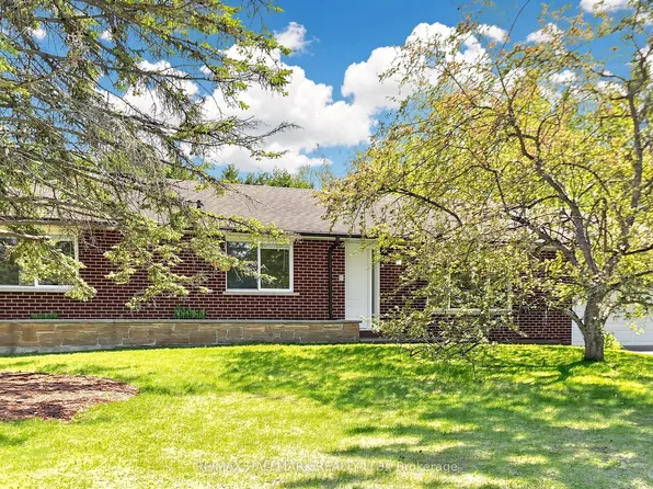 20 Jasmine Cres, Whitchurch Stouffville, ON L4A 3H4