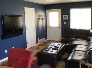 2951 E Ash Point Dr, Eagle Mountain, UT 84005