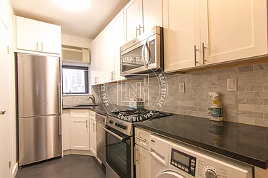 Rented by Nolita Group