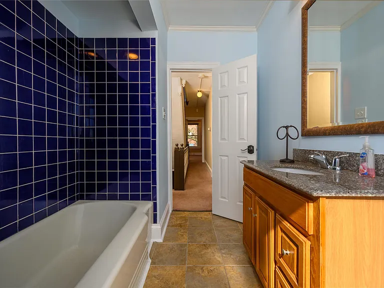 210 E Gay St — Photo 5