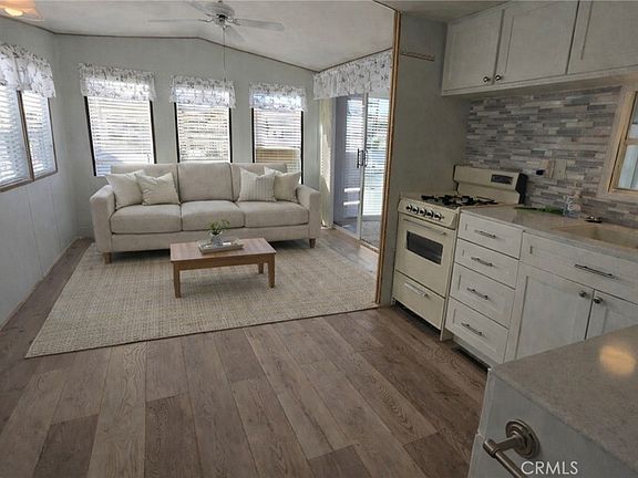 5th image of 1295 S Cawston Ave Space 42
